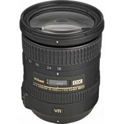 Nikon 18-200mm